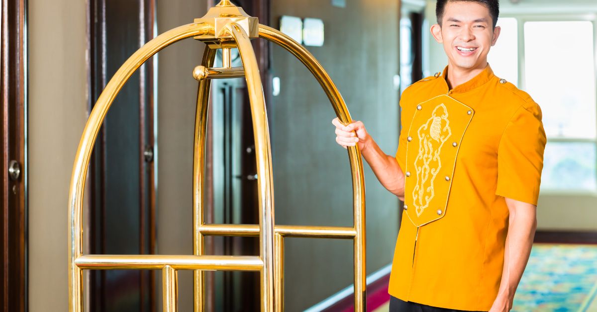 Bell Boy Needed in Dubai